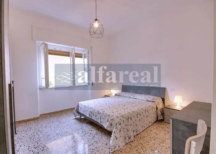 Laura F, 2 Camere, Aria Condizionata E A Soli 200 M Dal Mare! By Alfareal