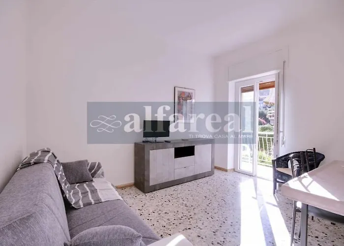 Laura F, 2 Camere, Aria Condizionata E A Soli 200 M Dal Mare! By Alfareal